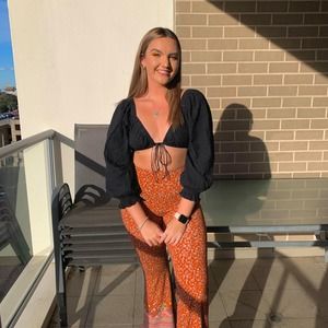 Meet your Posher, Briana